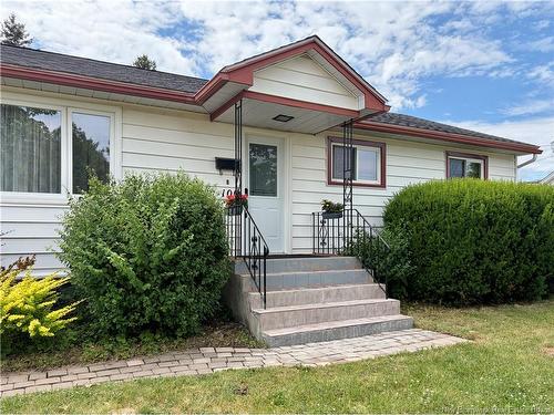 100 Leeside Dr, Moncton, NB 