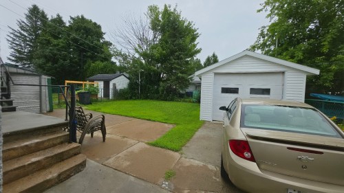 Garage - 375  - 377 110E Rue, Shawinigan, QC - Outdoor