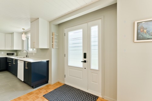 Hall d'entrée/Vestibule - 415 Ch. Aylmer, Stratford, QC - Indoor Photo Showing Kitchen