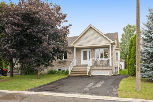 Front of Structure - 113 Rue Marie-Louise-Mcgregor, Gatineau (Buckingham), QC - Outdoor With Facade