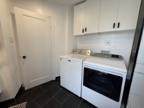 Salle de bains - 299 Rue De La Reine, Laval (Auteuil), QC - Indoor Photo Showing Laundry Room