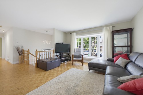 Living Room - 760 Rue André-Jobin, Montréal (L'Île-Bizard/Sainte-Geneviève), QC - Indoor Photo Showing Living Room