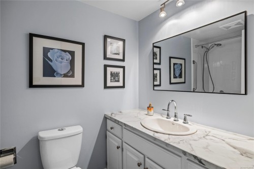 #804-33 Mt. Benson St, Nanaimo, BC - Indoor Photo Showing Bathroom