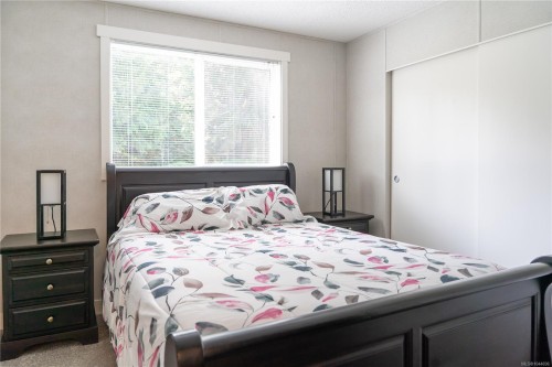 1341 Pratt Rd, Hilliers, BC 