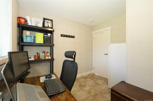 1341 Pratt Rd, Hilliers, BC 