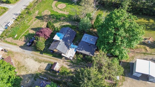 1341 Pratt Rd, Hilliers, BC 