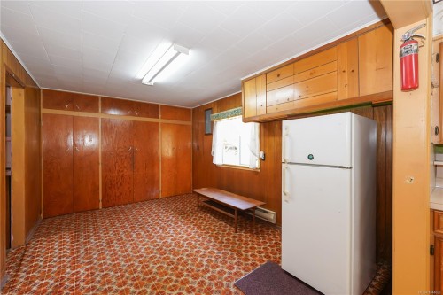 1341 Pratt Rd, Hilliers, BC 