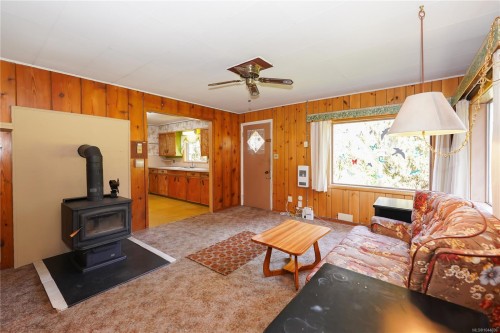 1341 Pratt Rd, Hilliers, BC 