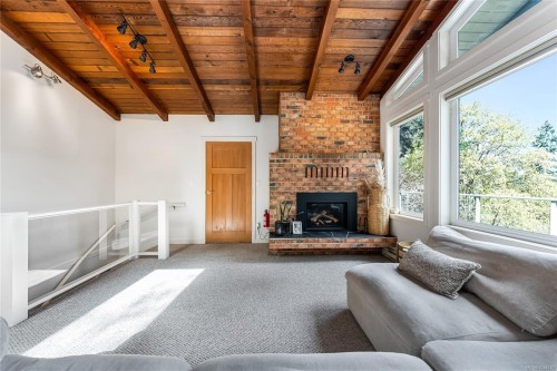 2083 North End Rd, Salt Spring, BC 