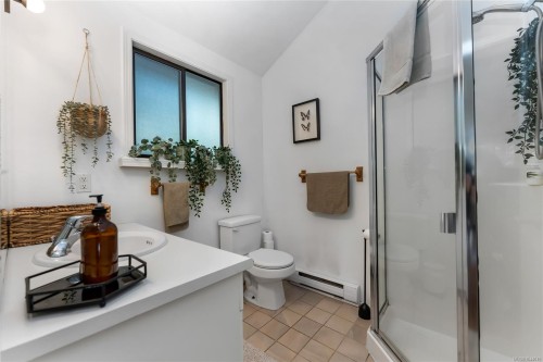 2083 North End Rd, Salt Spring, BC 