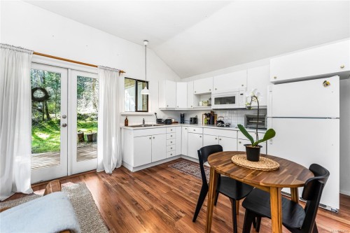2083 North End Rd, Salt Spring, BC 