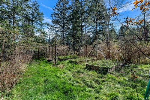 2083 North End Rd, Salt Spring, BC 