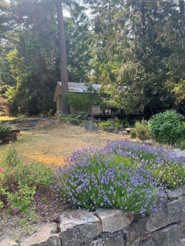 2083 North End Rd, Salt Spring, BC 