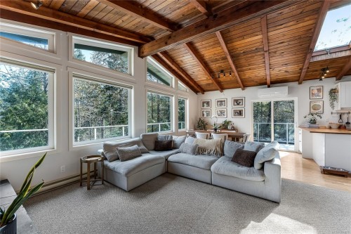 2083 North End Rd, Salt Spring, BC 