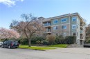 #309-1025 Meares St, Victoria, BC  - Outdoor With Balcony With Facade 