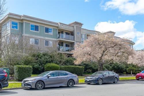 #309-1025 Meares St, Victoria, BC - Outdoor With Balcony