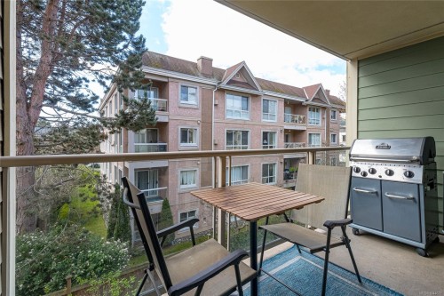 #309-1025 Meares St, Victoria, BC - Outdoor With Balcony With Exterior