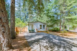 #22-1310 Spruston Rd Nanaimo, BC V9X 1R2
