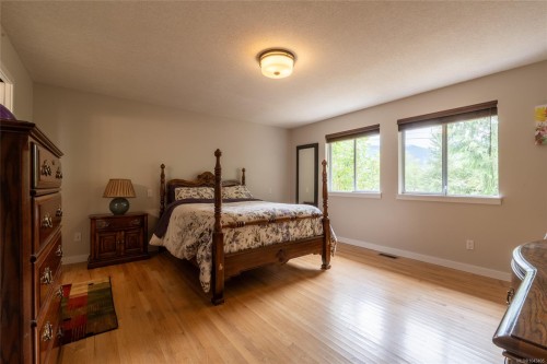 108 River Rd, Lake Cowichan, BC 