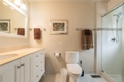 108 River Rd, Lake Cowichan, BC 