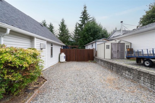 108 River Rd, Lake Cowichan, BC 