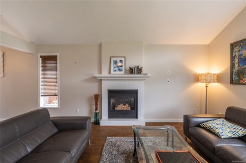 108 River Rd, Lake Cowichan, BC 