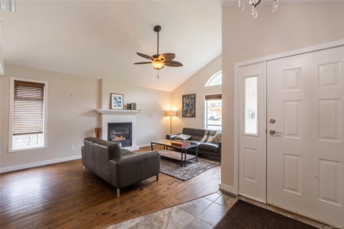 108 River Rd, Lake Cowichan, BC 