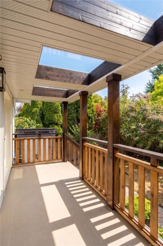 2168 Bartlett Ave, Oak Bay, BC 