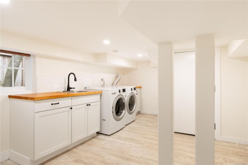 2168 Bartlett Ave, Oak Bay, BC 