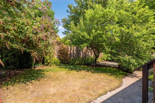 2168 Bartlett Ave, Oak Bay, BC 