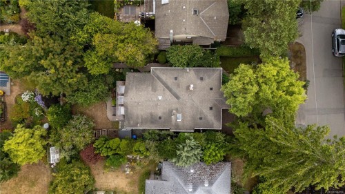 2168 Bartlett Ave, Oak Bay, BC 