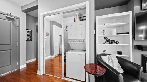 #203-1375 Bear Mountain Pkwy, Langford, BC - Indoor Photo Showing Laundry Room