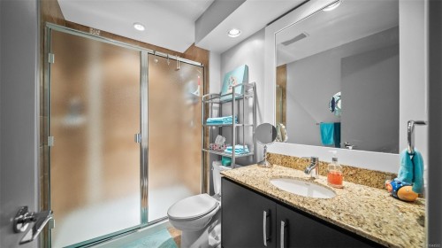 #203-1375 Bear Mountain Pkwy, Langford, BC - Indoor Photo Showing Bathroom