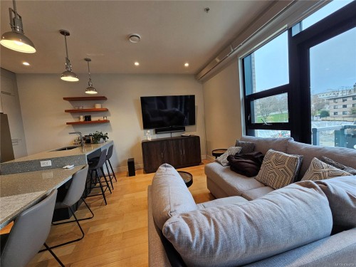 #S312-1411 Cook St, Victoria, BC - Indoor Photo Showing Living Room