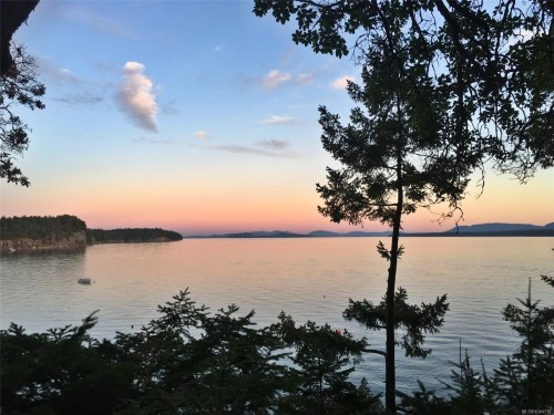 919 Salal Dr, Mudge Island, BC 