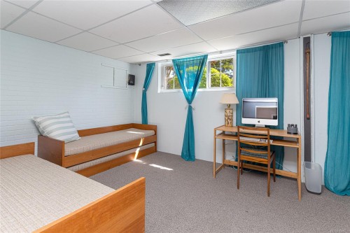 6224 Robin Way, Central Saanich, BC 