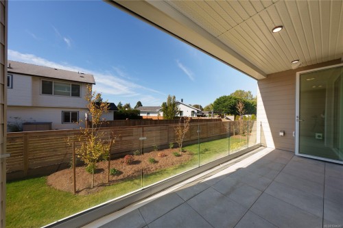 #107-9570 Fifth St, Sidney, BC - Outdoor With Exterior