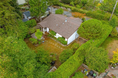 A-1143 Munro St, Esquimalt, BC 