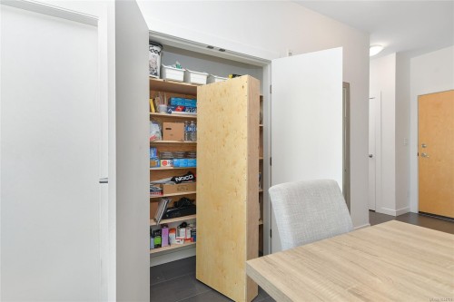 #421-2871 Jacklin Rd, Langford, BC - Indoor