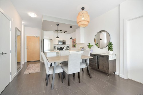 #421-2871 Jacklin Rd, Langford, BC - Indoor Photo Showing Dining Room