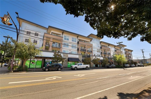 #421-2871 Jacklin Rd, Langford, BC - Outdoor