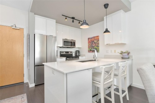 #421-2871 Jacklin Rd, Langford, BC - Indoor Photo Showing Kitchen With Double Sink With Upgraded Kitchen