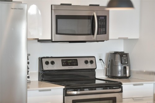 #421-2871 Jacklin Rd, Langford, BC - Indoor Photo Showing Kitchen