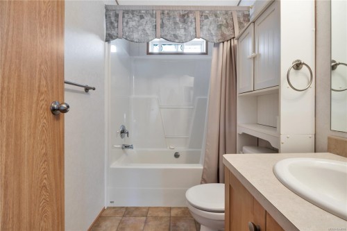 1845 Noorzan St, Nanaimo, BC 
