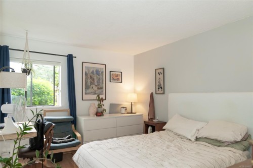 #104-2757 Quadra St, Victoria, BC - Indoor Photo Showing Bedroom