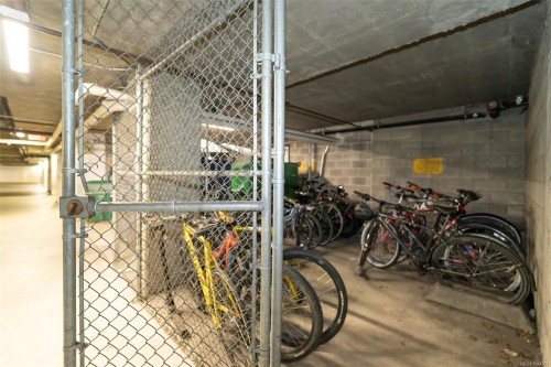 #104-2757 Quadra St, Victoria, BC - Indoor Photo Showing Garage