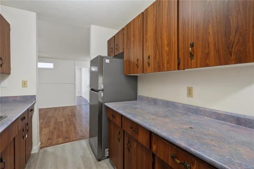 #302-755 Hillside Ave, Victoria, BC - Indoor Photo Showing Kitchen