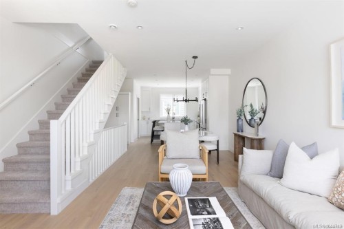 #7-10145 Fifth St, Sidney, BC 