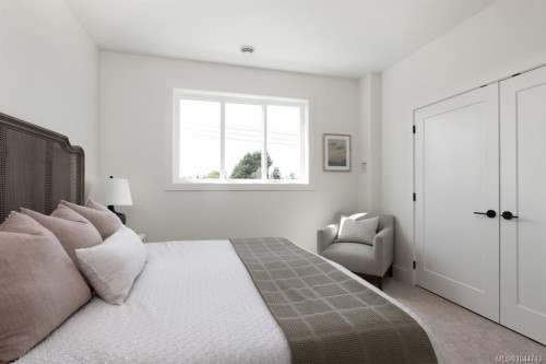 #7-10145 Fifth St, Sidney, BC 