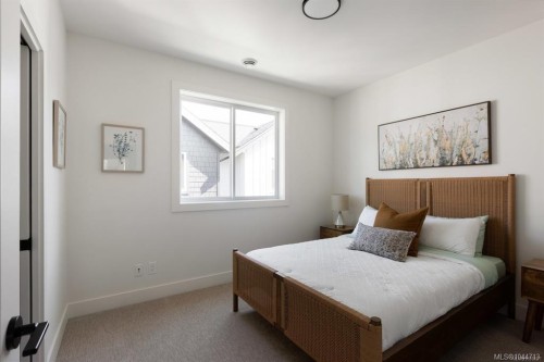 #7-10145 Fifth St, Sidney, BC 